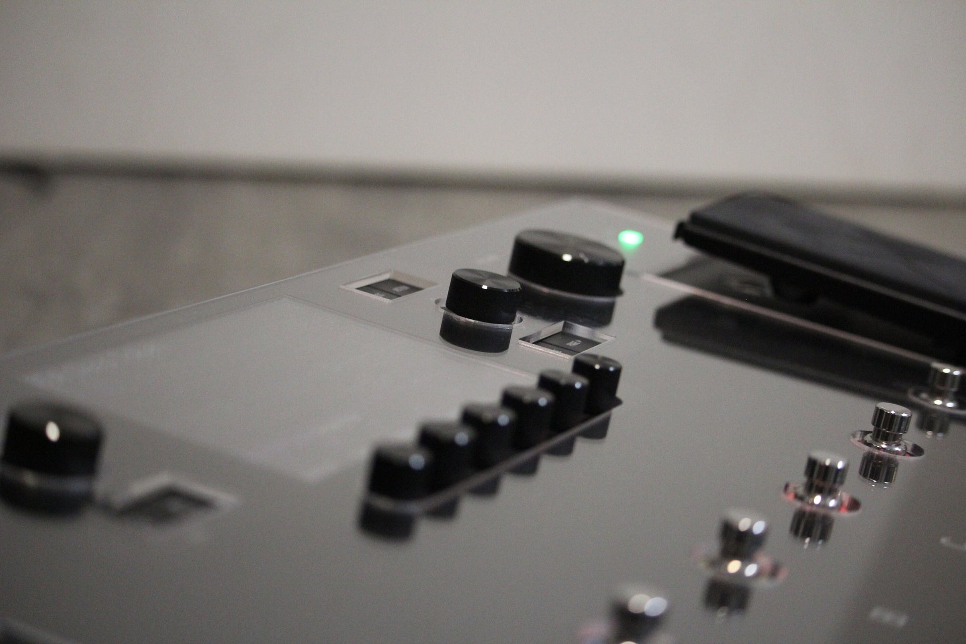 Clear acrylic protector for the Line 6 Helix LT, handmade in Bavaria