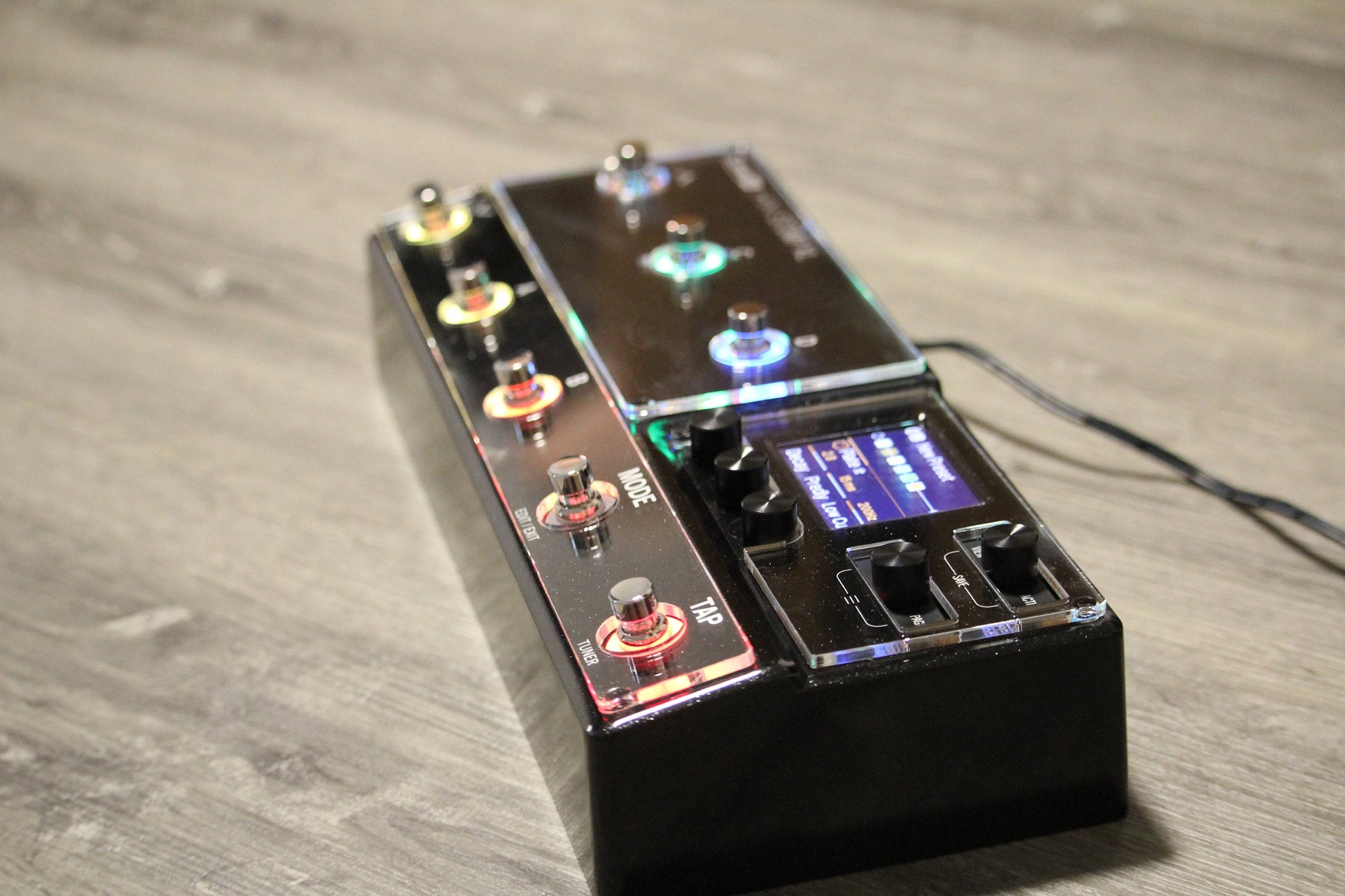 Clear acrylic protector for the Line 6 HX Stomp XL, handmade in Bavaria