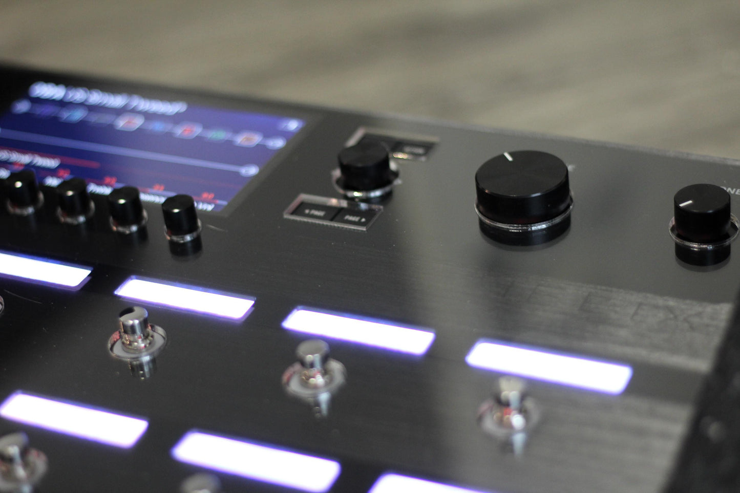 Clear acrylic protector for the Line 6 Helix Floor, handmade in Bavaria