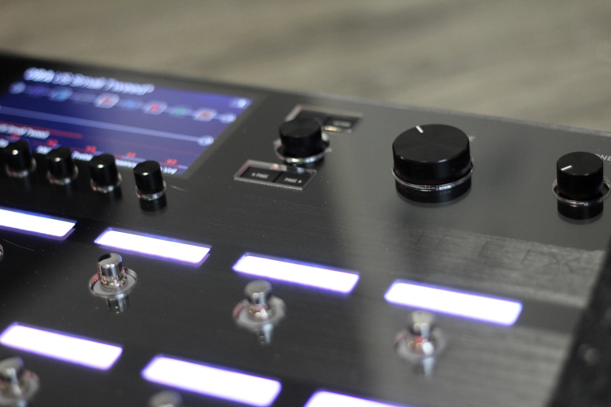 Clear acrylic protector for the Line 6 Helix Floor, handmade in Bavaria